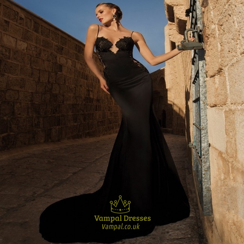 Vintage schwarzes Meerjungfrau-Kleid mit Applikationen, Spaghettiträgern und transparentem Rücken