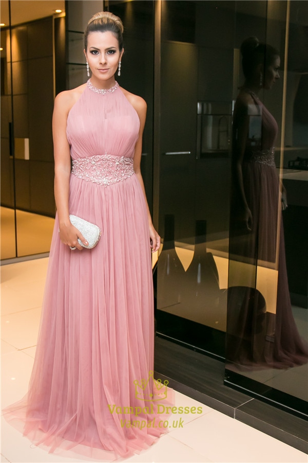 Rosa A-Linien-Abendkleid aus Chiffon mit Perlenbesatz, Neckholder und hohem Ausschnitt