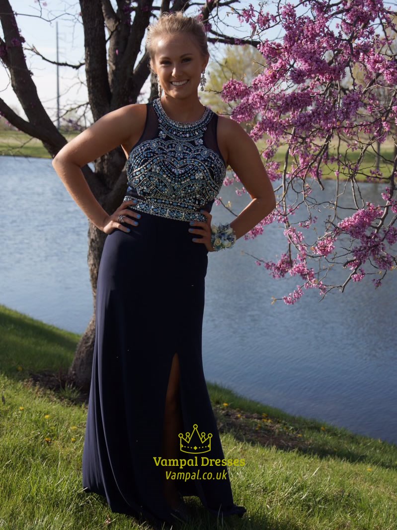 Marineblau Ärmelloses Perlenbesetztes Chiffon Abschlussballkleid Mit Seitlichen Ausschnitten