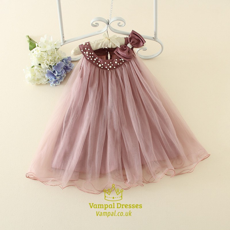 Ärmelloses Halter Blumenmädchenkleid mit Schleife und Perlenbesatz