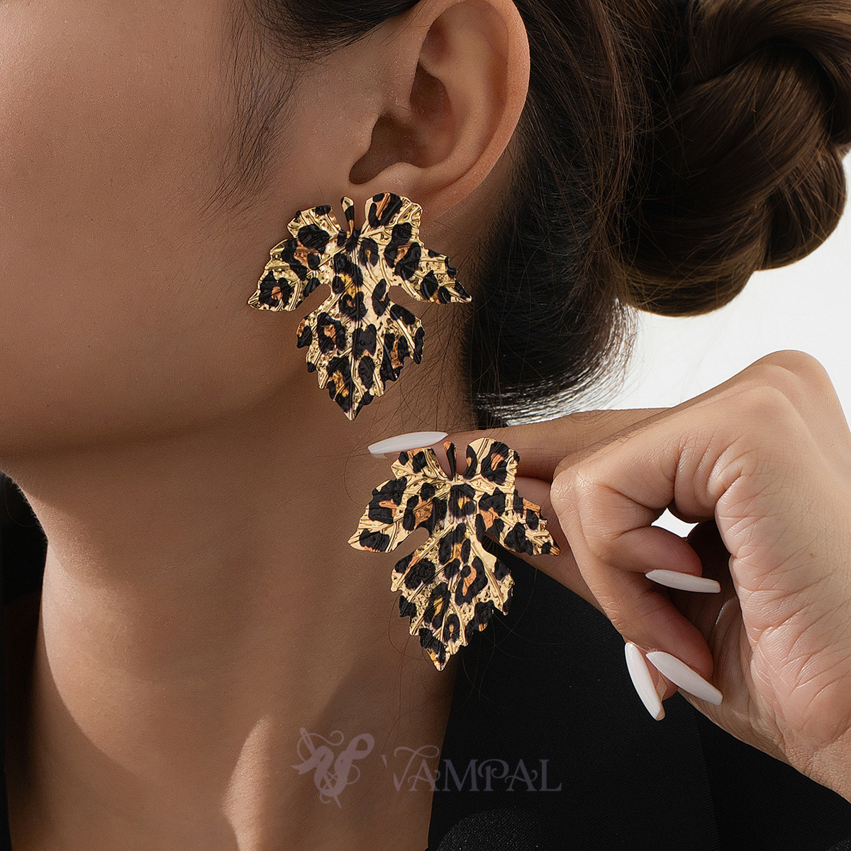 leopard print earrings retro Metal Leopard Maple Leaf Earrings For Women Party Style