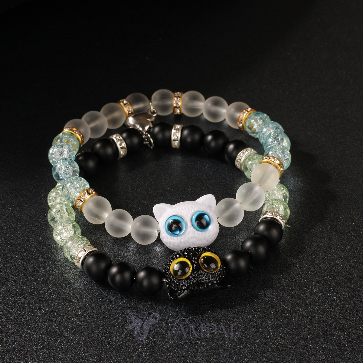 Zweiteiliges Glas-Magnetarmband-Set mit Katzen- und Herzperlen