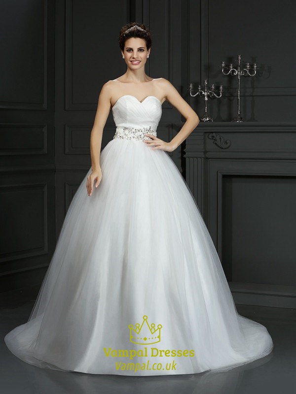 Trägerloses A-Linien-Ballkleid-Hochzeitskleid mit Herzausschnitt und perlenbesetztem Taillenband