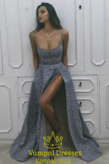 Ärmelloses langes Spitzen-Prom-Kleid mit Rundhalsausschnitt und Seitenschlitz