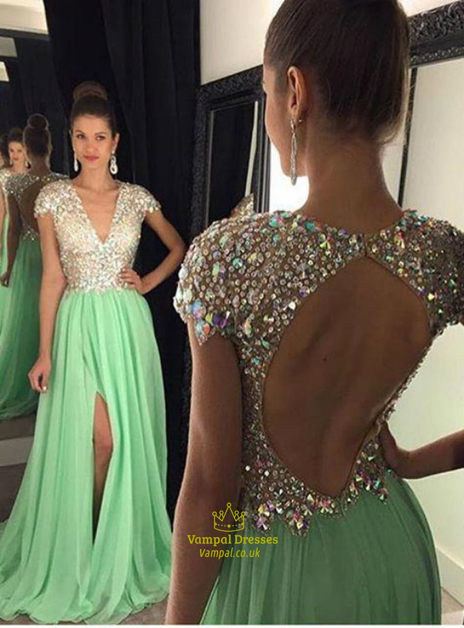 Chiffon-Abendkleid mit V-Ausschnitt, Perlen, transparentem Oberteil und Flügelärmeln