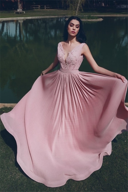 Chiffon-Ballkleid mit V-Ausschnitt, ärmellos, plissierter Spitzenapplikation