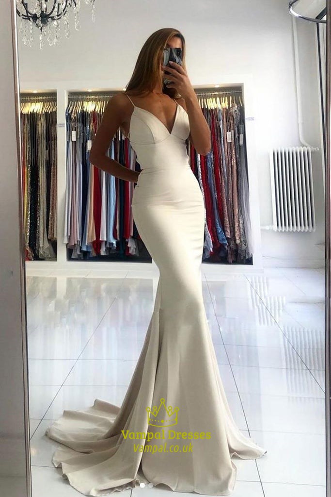 Ivory V-Neck Spaghetti Strap Mermaid Backless Prom Dress