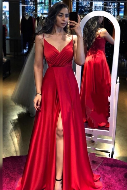 Rotes A-Linien-Abschlussballkleid mit Spaghettiträgern, V-Ausschnitt, Raffungen und Seitenschlitz