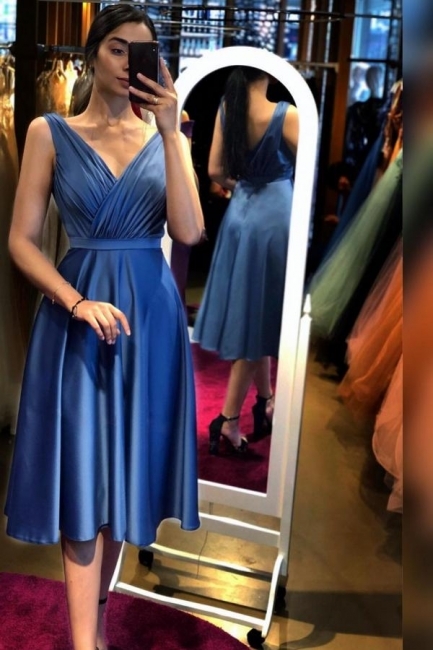 Royal Blue V-Neck Ruched Bodice Sleeveless Short Formal Party Dress