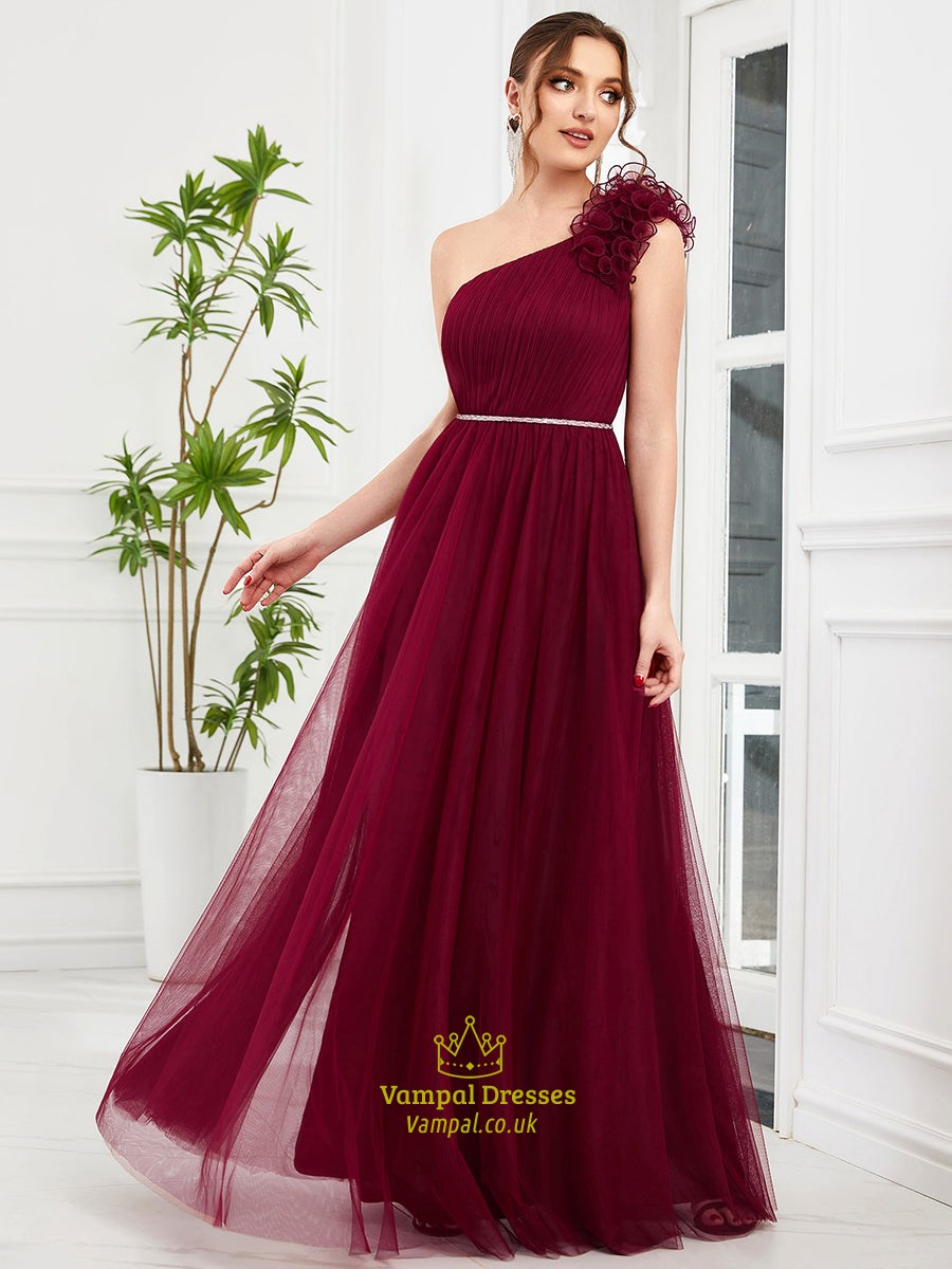 Burgunderfarbenes Wholesale-Brautjungfernfkleid mit einer Schulter, A-Linie und Blume