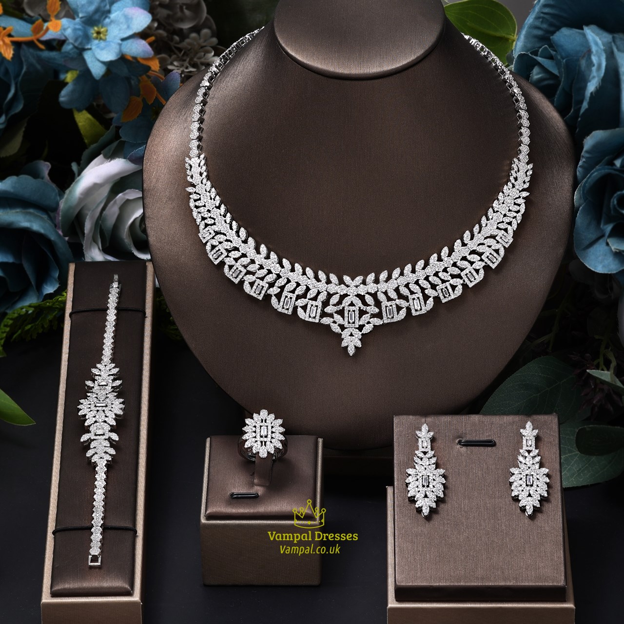 White Bridal Jewelry Sets New Fashion Dubai Full Jewelry Set For Women Wedding Party Accessories Design