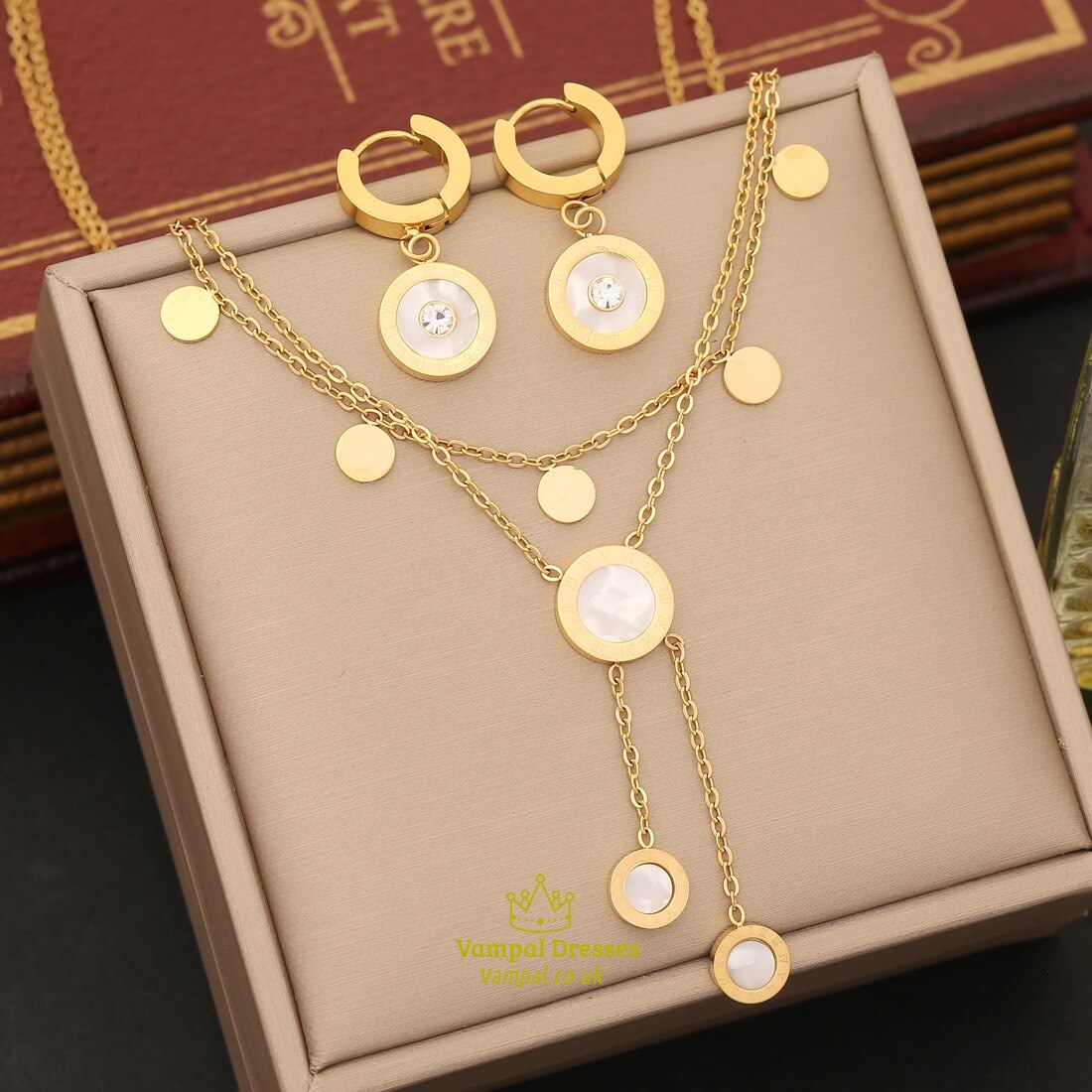 Roman Numerals Dial Pendant Necklace 36L Stainless Steel Zircon Clavicle Chain Jewelry