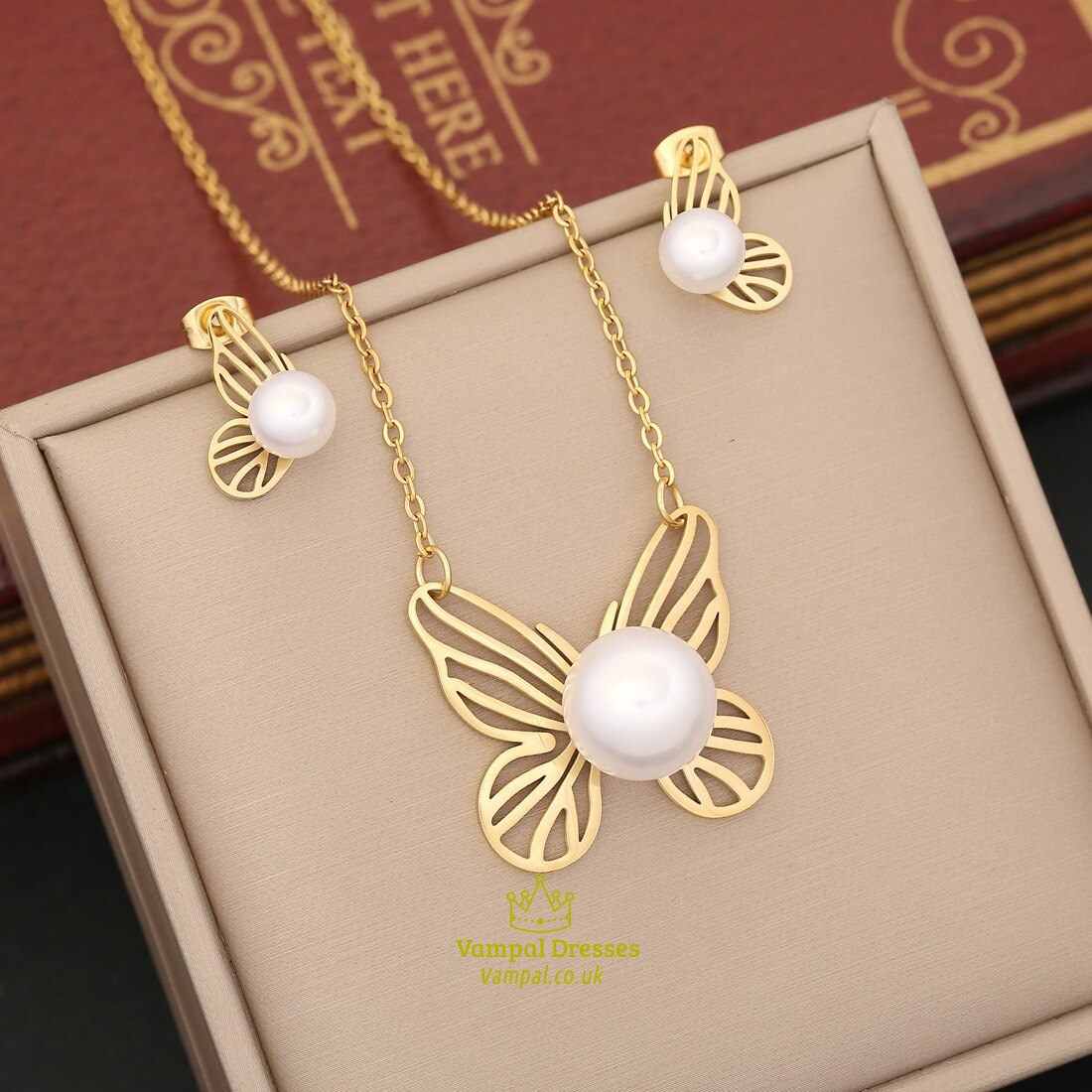 Stainless Steel Butterfly Pearl Clavicle Necklace And Earrings Set