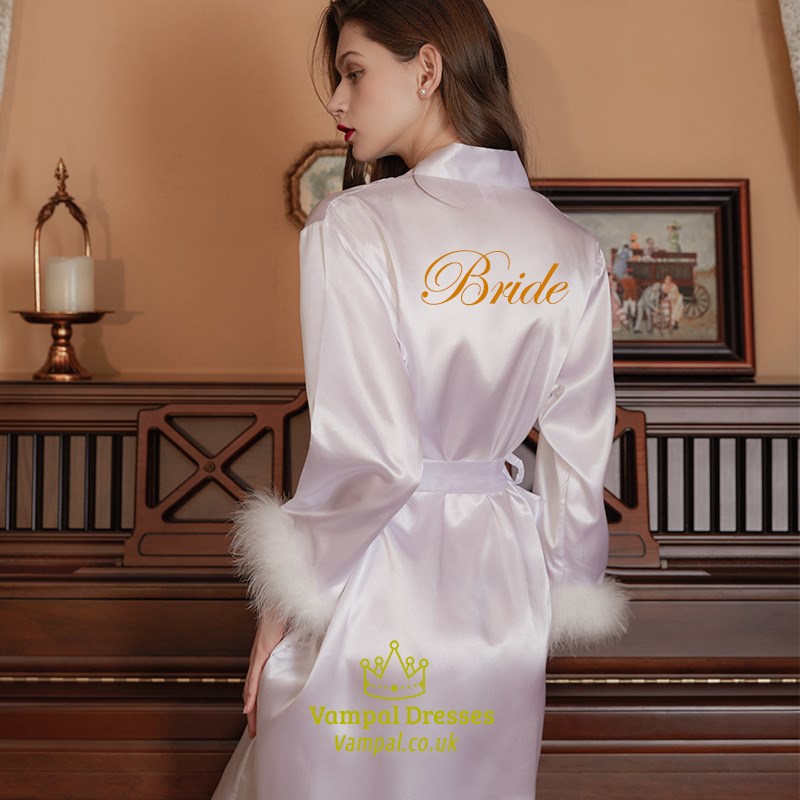 Satin-Bademantel für Braut mit Federbesatz für Hochzeit und Make-up Kimono