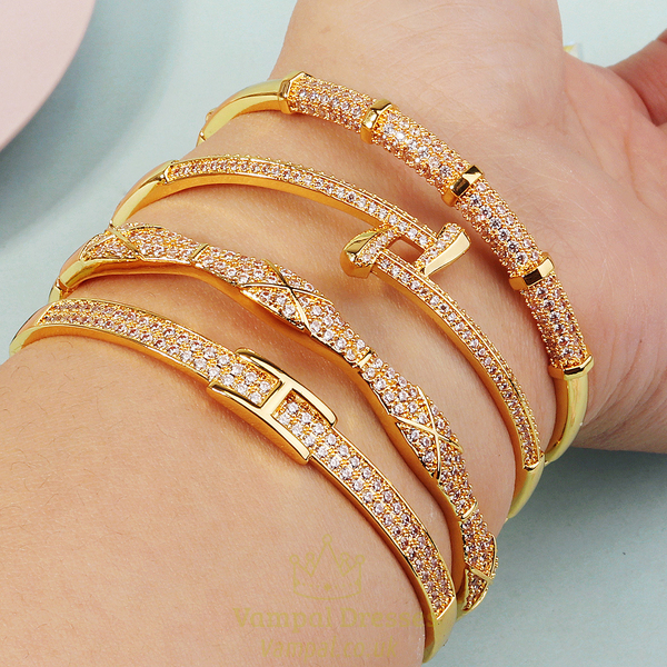minimalist Gold Zircon Bracelet With Diamond Clasp