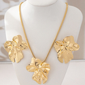 golden yellow personalized Irregular Pleated Stud Earrings And Pendant Necklace Set