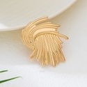 YLC-XZ-2408 Gold Brooch Irregular Embossed Brooch For Women Elegant Business Wear