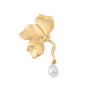YLC-XZ-2859 Gold Brooch Ginkgo Leaf Pearl Brooch Vintage Gold Brushed Pin For Women