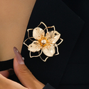 YLC-XZ-2310 Gold Brooch Retro Elegant Flower Brooch For Women