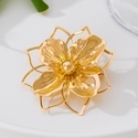 YLC-XZ-2310 Gold Brooch Retro Elegant Flower Brooch For Women