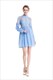 Knielanges A-Linien-Kleid aus Chiffon mit langen Ärmeln und Spitzenoberteil