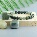 Armband mit grünen Natursteinperlen