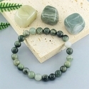 Armband mit grünen Natursteinperlen