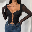 Schwarzes Cutout-Metalldekor-Langarm-Slim-Fit-Brustvergrößerndes-Top