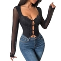 Schwarzes Cutout-Metalldekor-Langarm-Slim-Fit-Brustvergrößerndes-Top