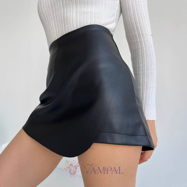 High Waist PU Leder Hüftbetonende Shorts