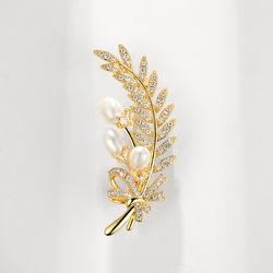 X2232-3-250 14K Gold White Freshwater Pearl