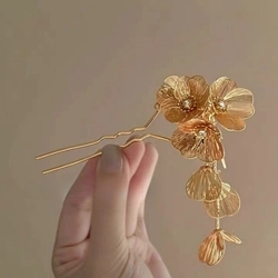 Gold Flower Tassel
