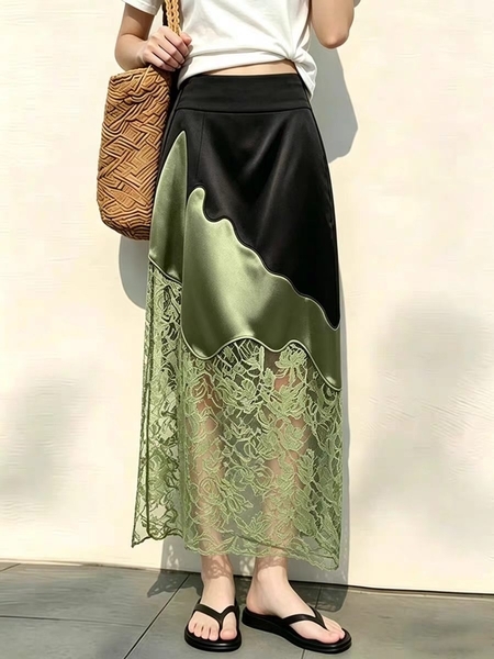 Grüner Midirock mit hoher Taille, Spitzenbesatz und Satin
