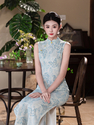 Frühlingswasser-Retro-Qipao-Kleid, ärmellos, mit taillierter Silhouette