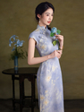 Blaue Jade-Mist, elegantes blaues Retro-Qipao-Kleid für Damen