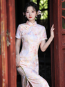 Kleines Frühlingslicht chinesischer Stil Brokat Qipao Kleid tailliert Sommer