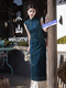 Blaues Windspiel blaues ärmelloses Qipao Retro Shanghai Stil Sommerkleid