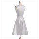 Satin Abendkleid in Tea Length mit Cap Sleeve und floraler Applikation
