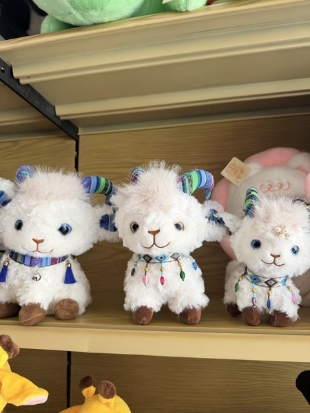 Xinjiang lamb Cute White Lamb Plush Toy Stuffed Pendant For Kids
