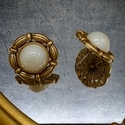 Vintage gold 2.1cm*2.1cm Retro Gold Round Button Pearl Stud Earrings With S925 Silver Posts