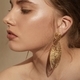 Jiasi Meereswellen-Ohrringe Meereswellen-Statement-Ohrringe Leichter Luxus Extravagantes Design