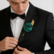 Faux-Satin-Rosen-Boutonniere-Brosche mit Goldblatt