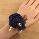 Pulsera corsage de rosa de cinta de satén champán con perlas