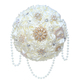 Brautbouquet aus Bandrosen mit Perlen- und Diamantanhänger