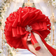 Romántico ramo de novia de rosa de cinta de satén faux rojo con perlas y rhinestones