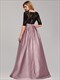 Langes Satin-Abiballkleid in Pastell mit halben Ärmeln und Illusions-Spitzenoberteil