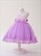 Prinzessinnenkleid mit Spitzenapplikation, Verzierung und Perlen