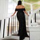 Langes schulterfreies Pailletten-Prom Dress mit vorderem Schlitz
