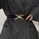 Elastischer Dreieck-Taillengürtel für Kleider und Pullover