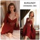 Seiden-Satin-Nachthemd und Bademantel-Set mit Spitzen-Mesh-Patchwork
